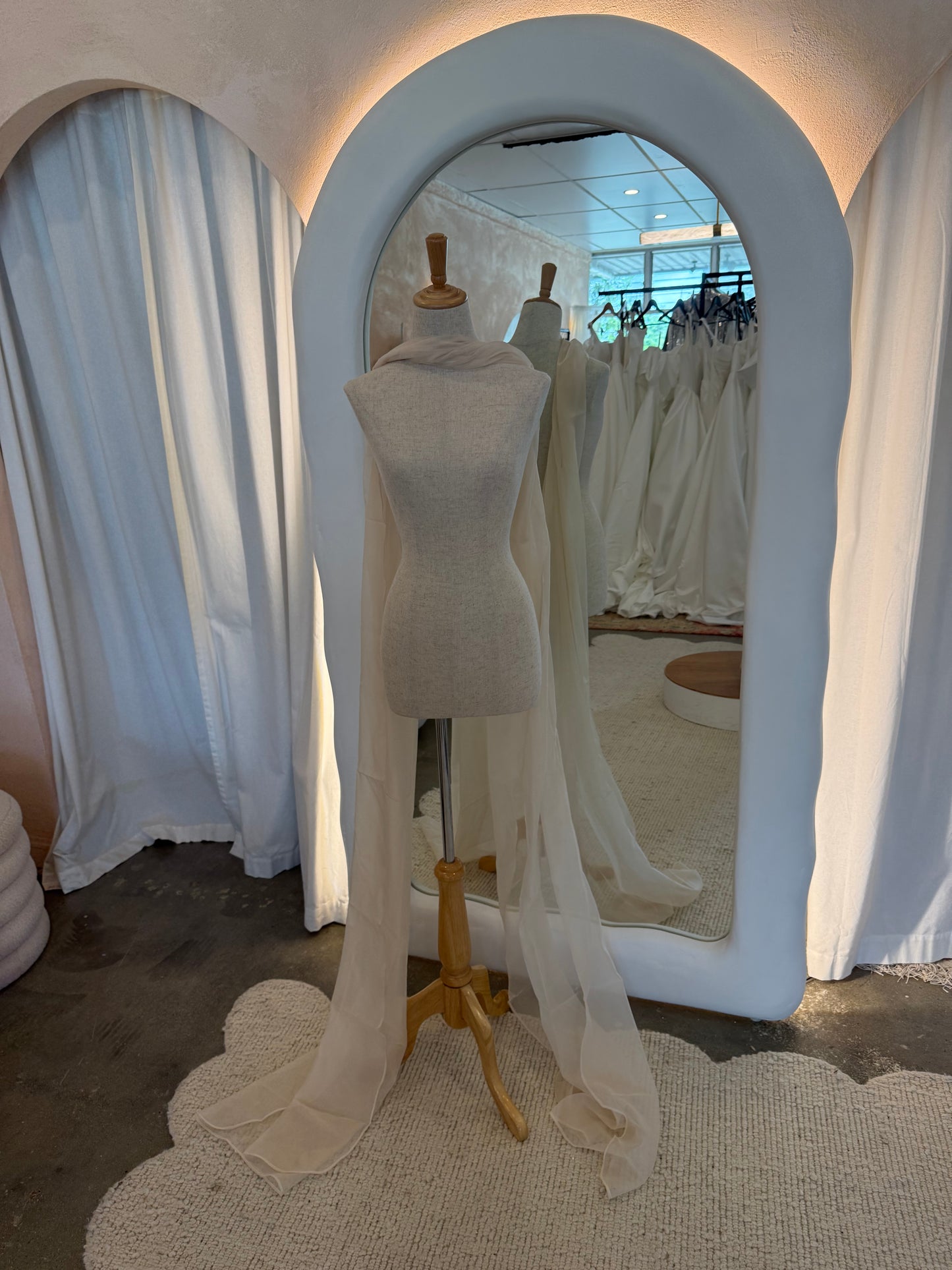 Chiffon Neck Scarf Ivory & Beige
