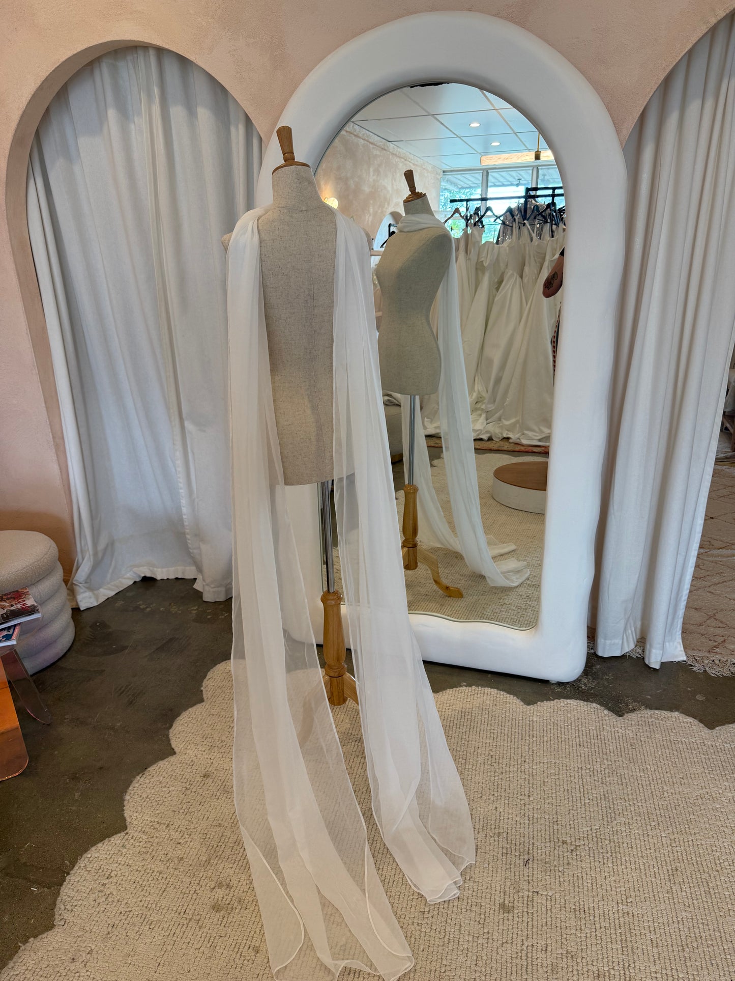 Chiffon Neck Scarf Ivory & Beige