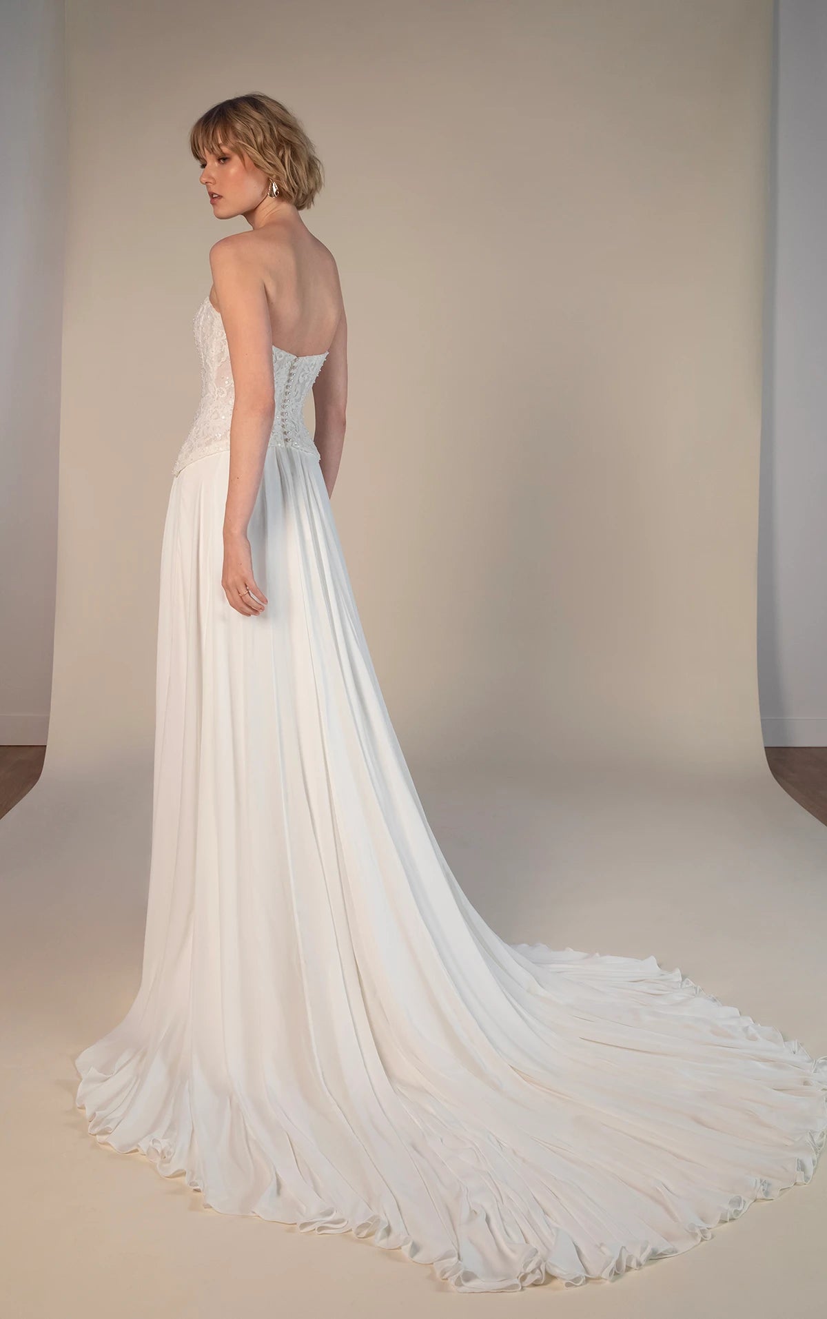 All Who Wander - Verona SAMPLE